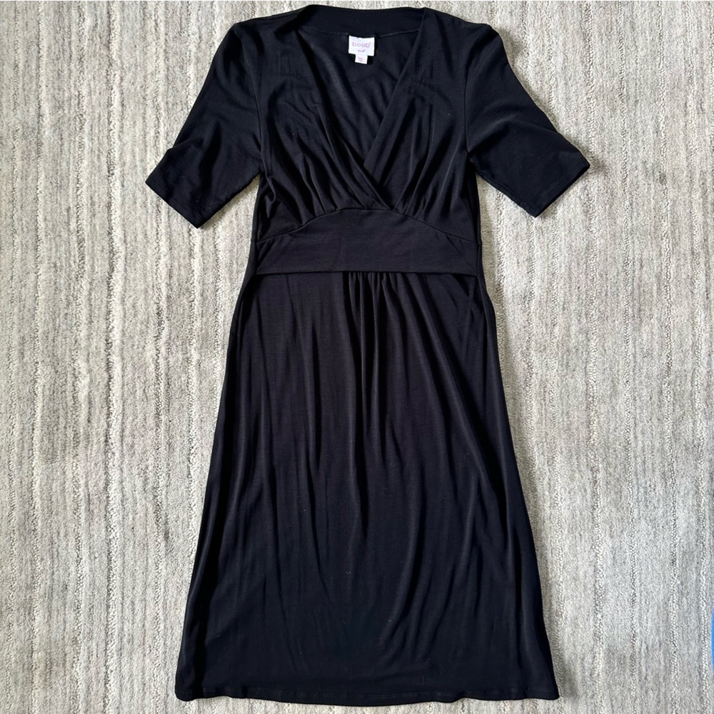 boob design V-neck, A-line, midi length maternity/nursing dress size small